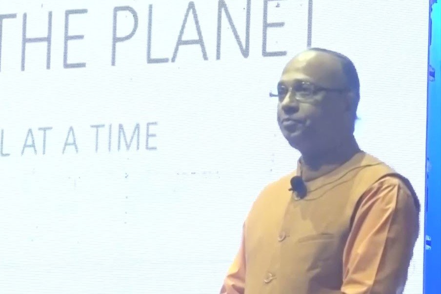 Swami Ishwarananda Giri